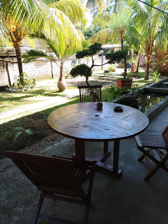 Merendeng Hostel Kuta Kuta  外观 照片