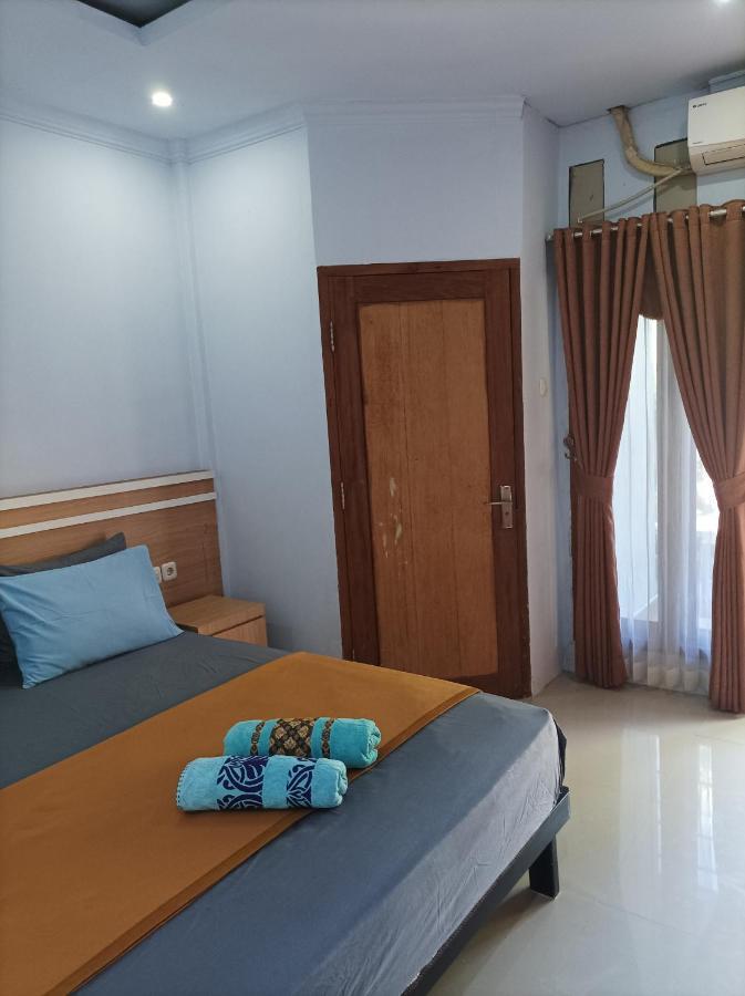 Merendeng Hostel Kuta Kuta  外观 照片