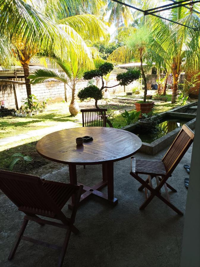 Merendeng Hostel Kuta Kuta  外观 照片