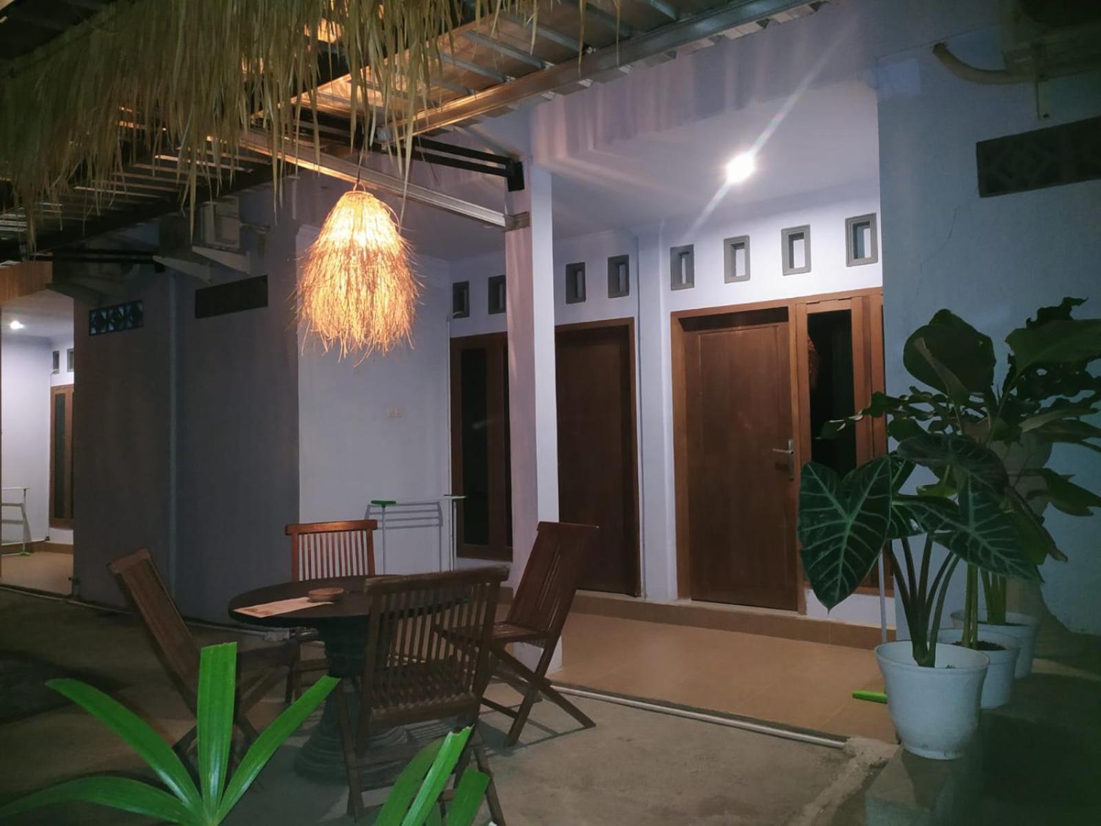 Merendeng Hostel Kuta Kuta  外观 照片