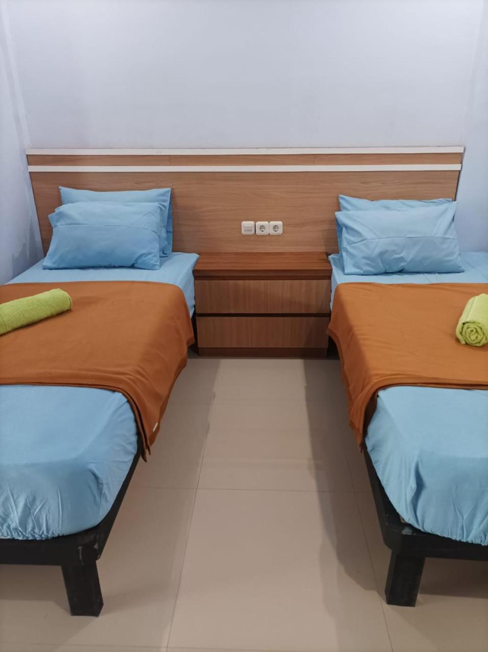 Merendeng Hostel Kuta Kuta  外观 照片