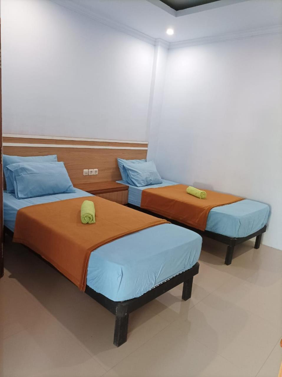 Merendeng Hostel Kuta Kuta  外观 照片