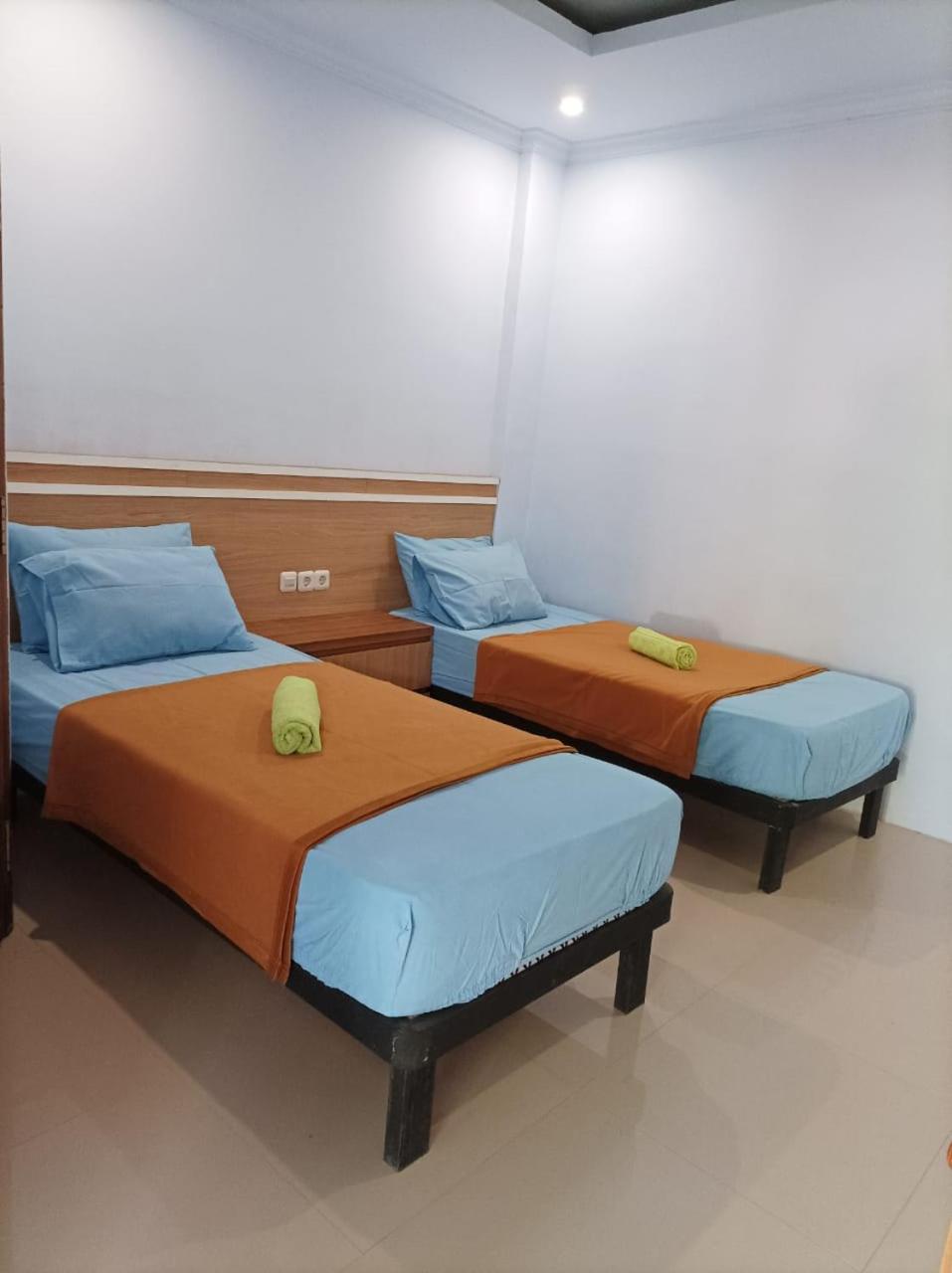 Merendeng Hostel Kuta Kuta  外观 照片